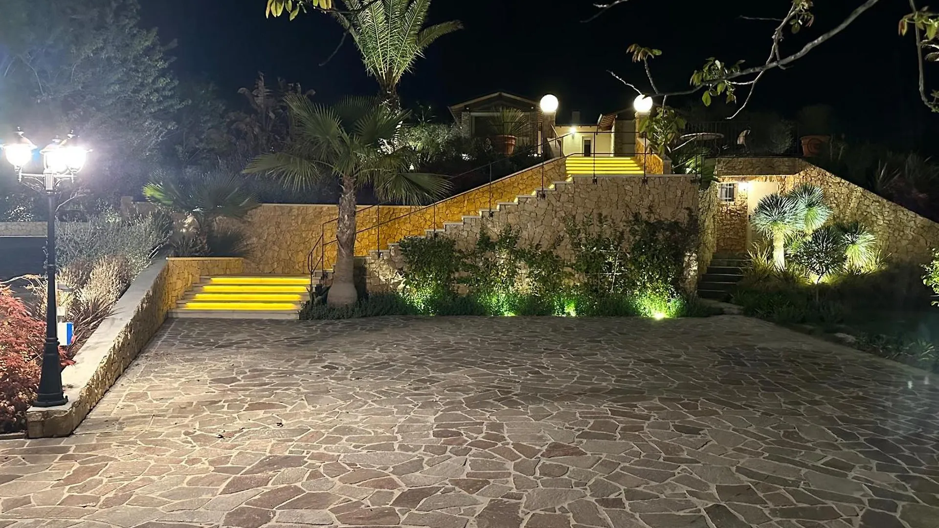 Valand Romantic Luxury Suite On Lake Garda - Bardolino Italy